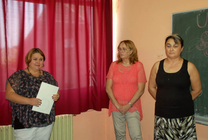 MNT beiskolázási csomagosztás Szenttamáson, 2015. szept. 2.